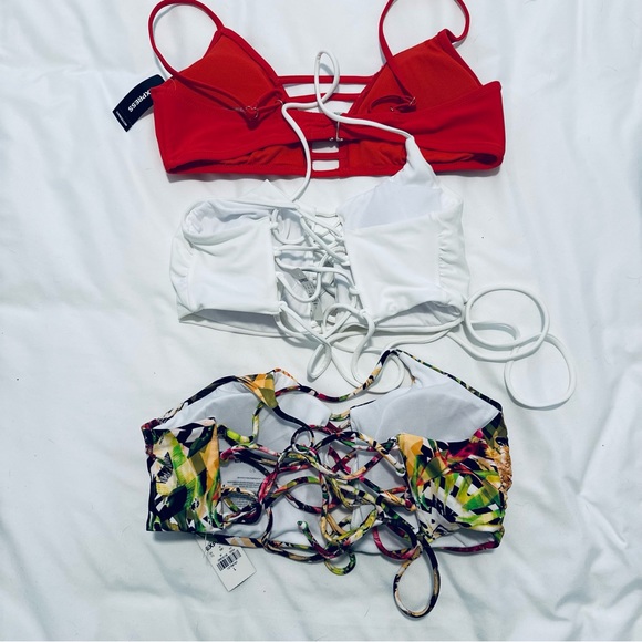 Three swim suit tops size L - Picture 6 of 6